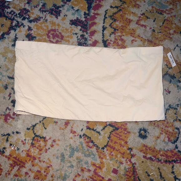 Skims Bandeau Bra - NWT - Size Medium - Picture 1 of 3